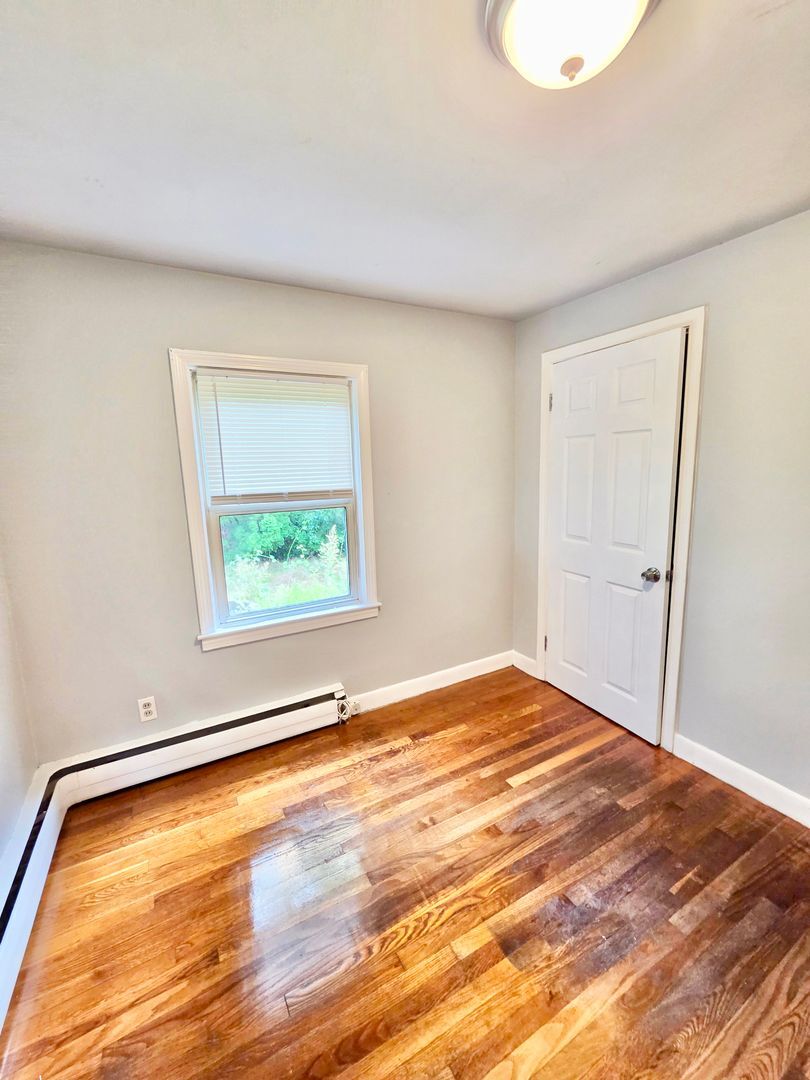 Building Photo - 39 Standish Ave