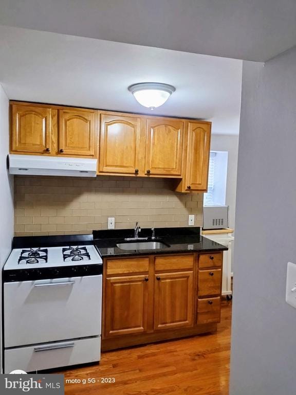 Building Photo - 2437 Grays Ferry Ave