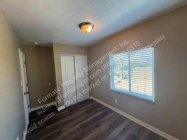 Building Photo - 11771 Hazeldell Dr