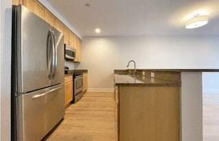 Building Photo - 26 New Derby St