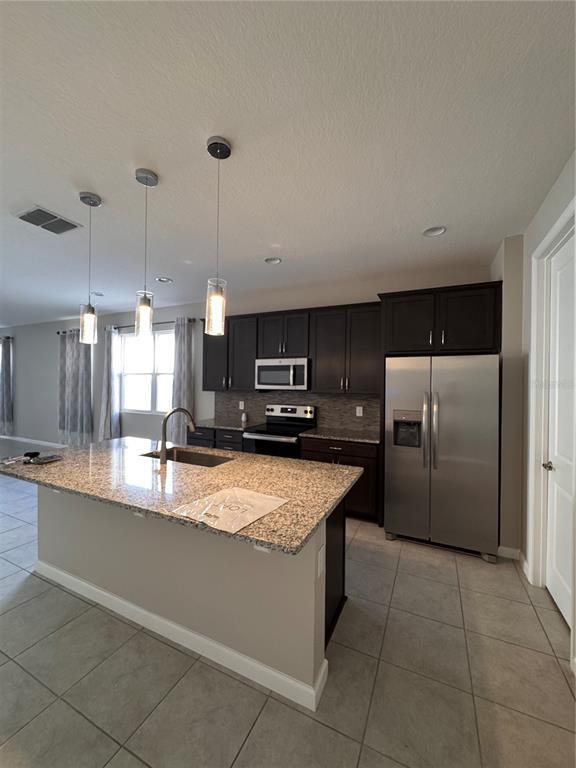 Building Photo - 541 Buchannan Dr