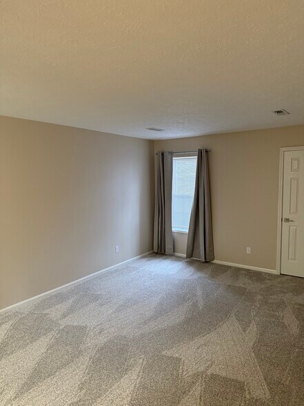 Building Photo - 1390 Cedarwood Dr