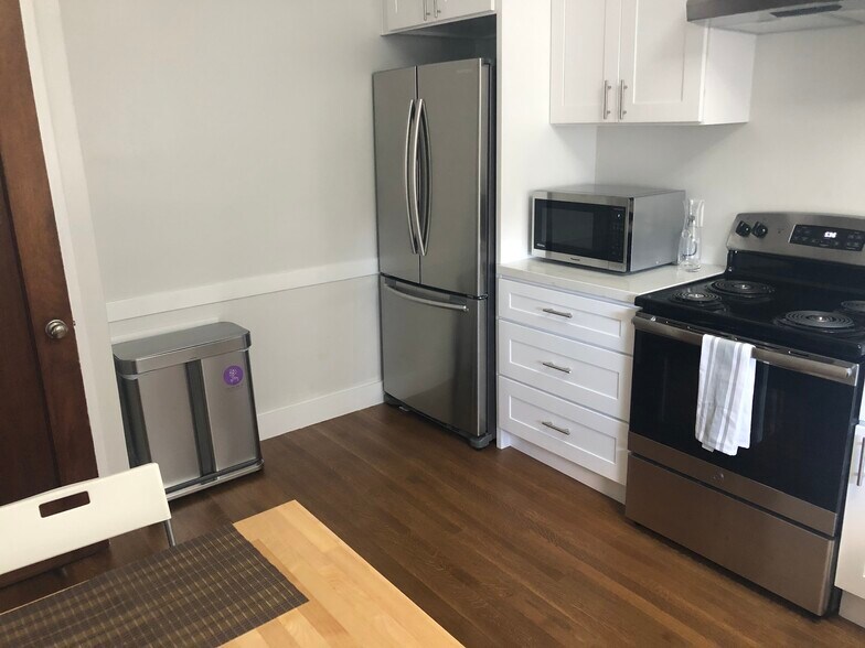 Building Photo - 1722 Walnut St