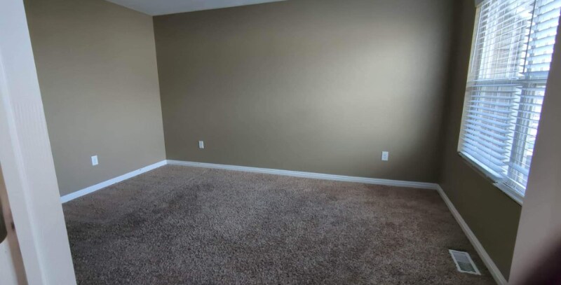 Building Photo - 3414 S Carrick Dr