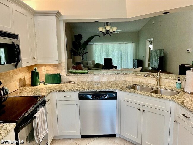 Building Photo - 853 Tanbark Dr