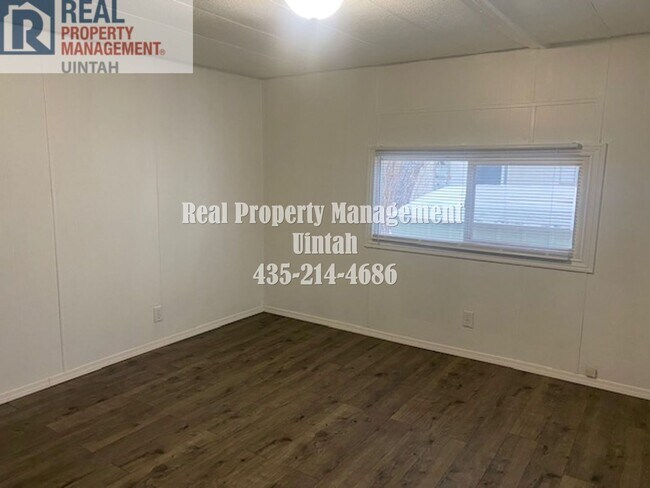 Building Photo - 2 Bed 1 Bath Trailer Home WITH A $300 OFF FIRST MONTH'S RENT WHEN YOU SIGN A 12 MONTH LEASE WITH ...