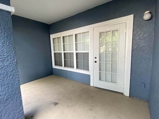Building Photo - Condo for rent