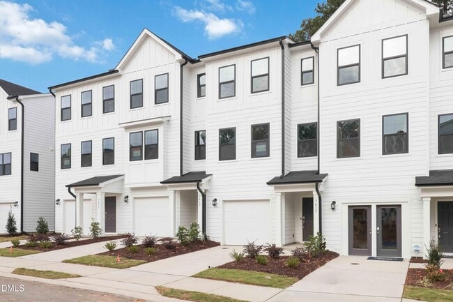 Building Photo - 3615 Elm Grv Ln