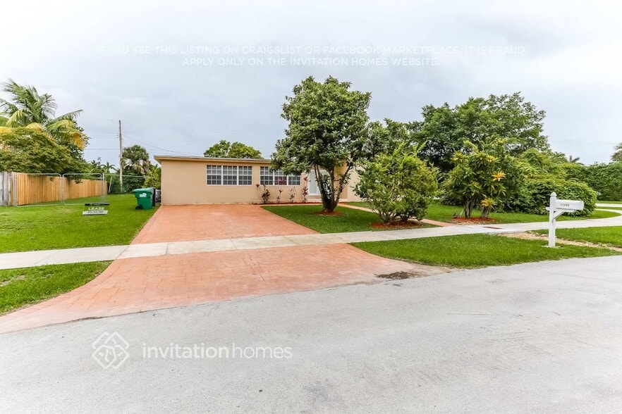 Primary Photo - 11345 SW 108th Ave