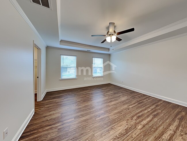 Building Photo - 3250 Oakfields Rd