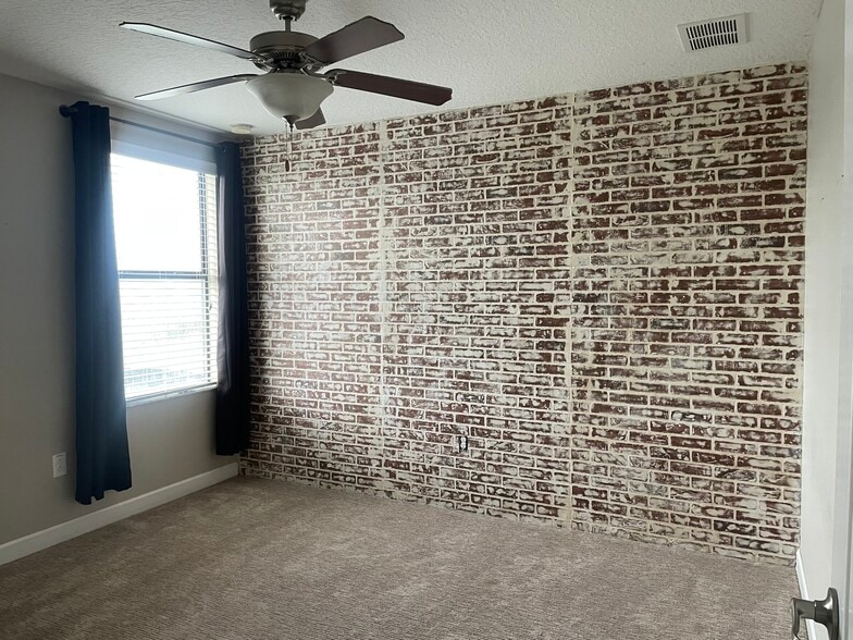 Bedroom 4 - 2293 Victoria Dr