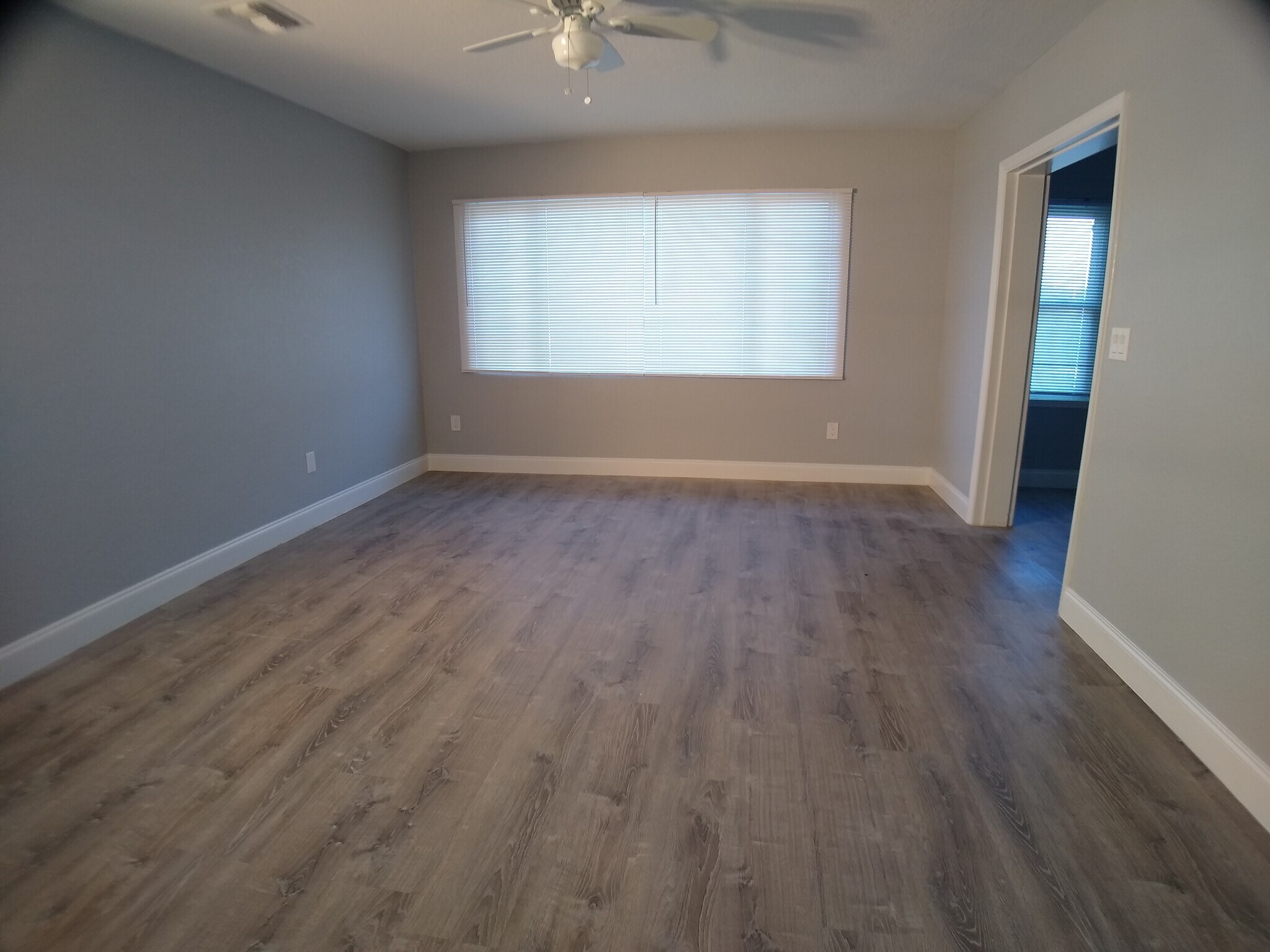 Front living room - 101 N Venus Ave