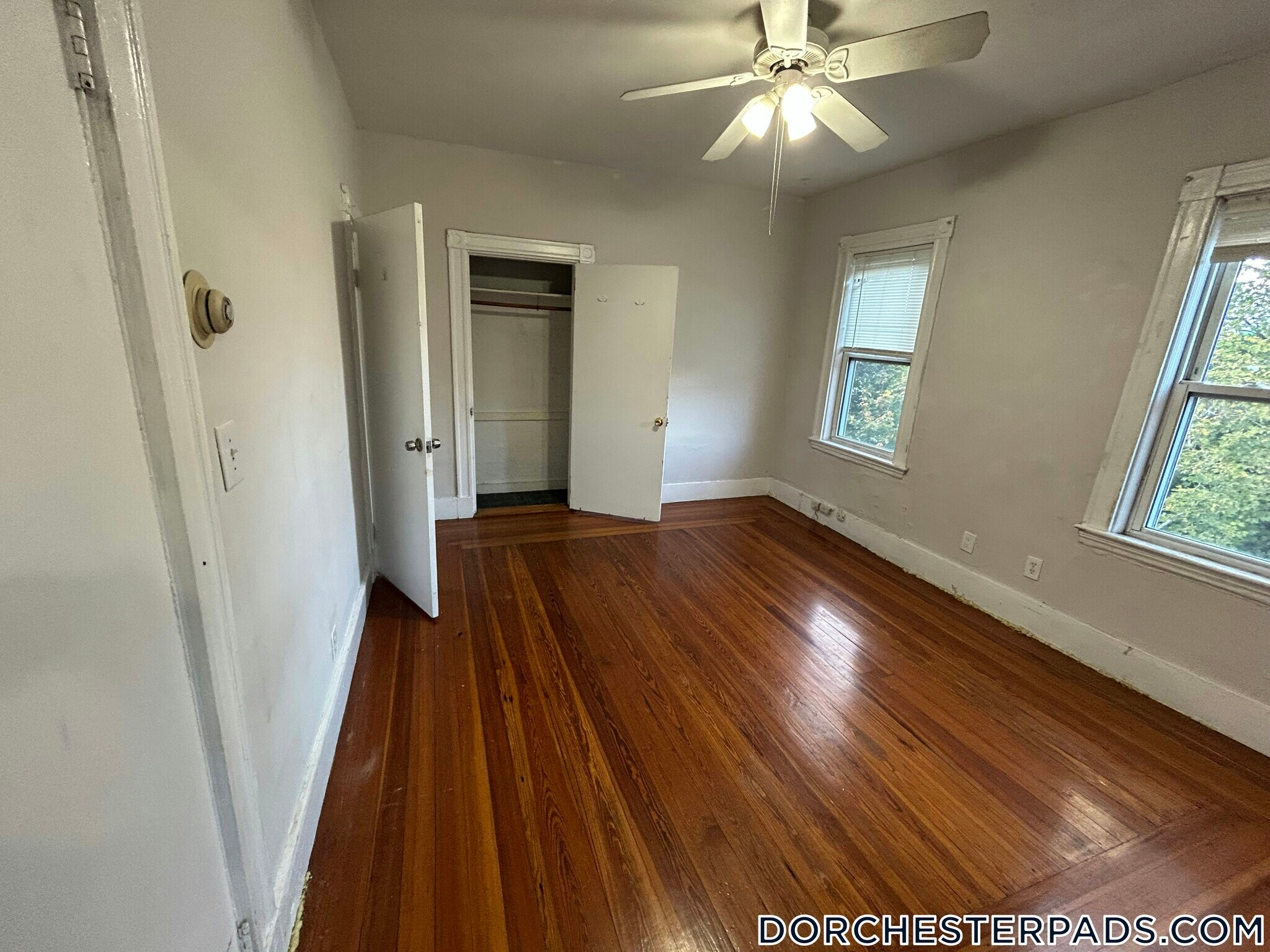 Building Photo - 10 Wave Ave