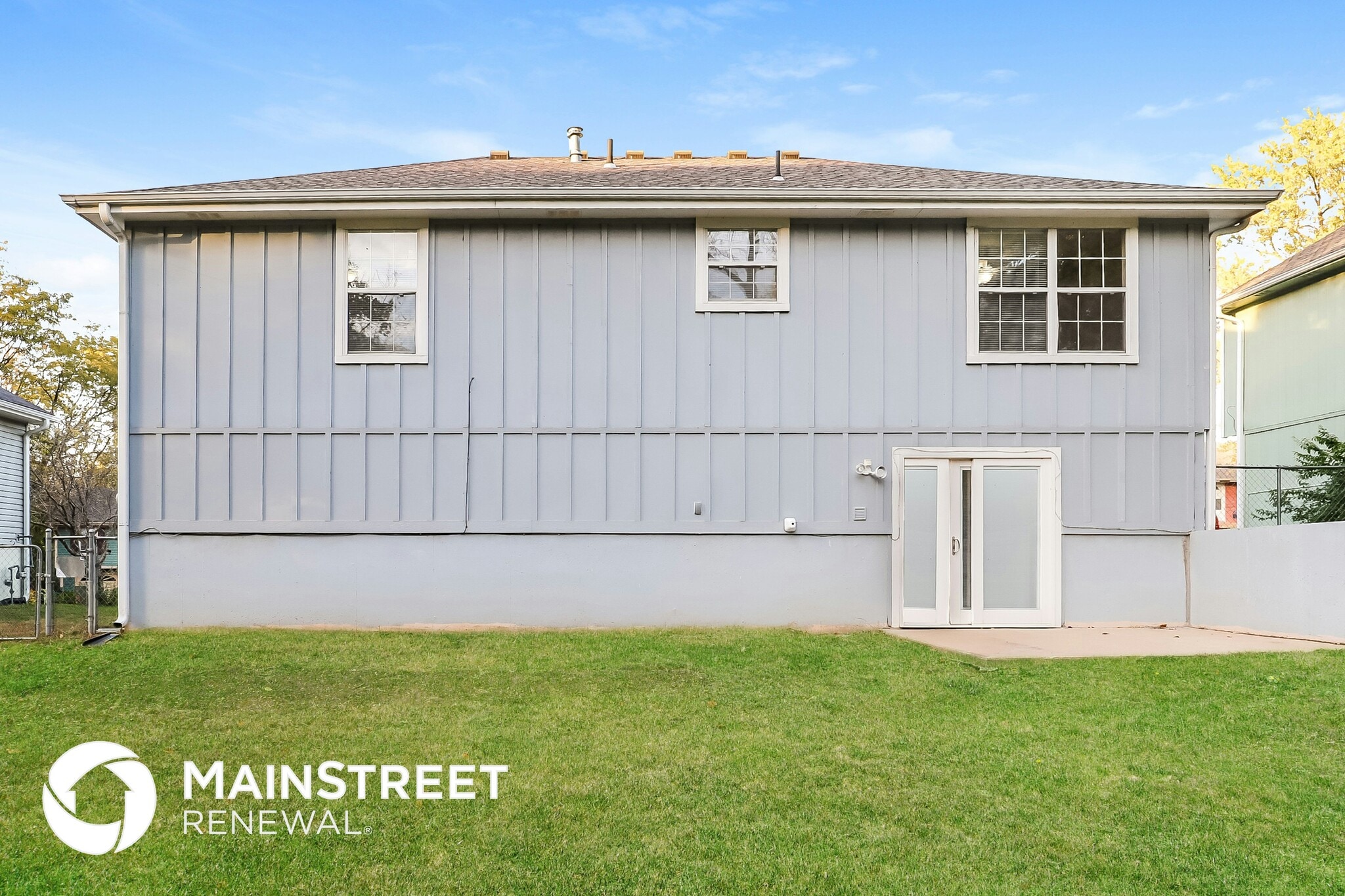 Building Photo - 14805 E Nickell Ave