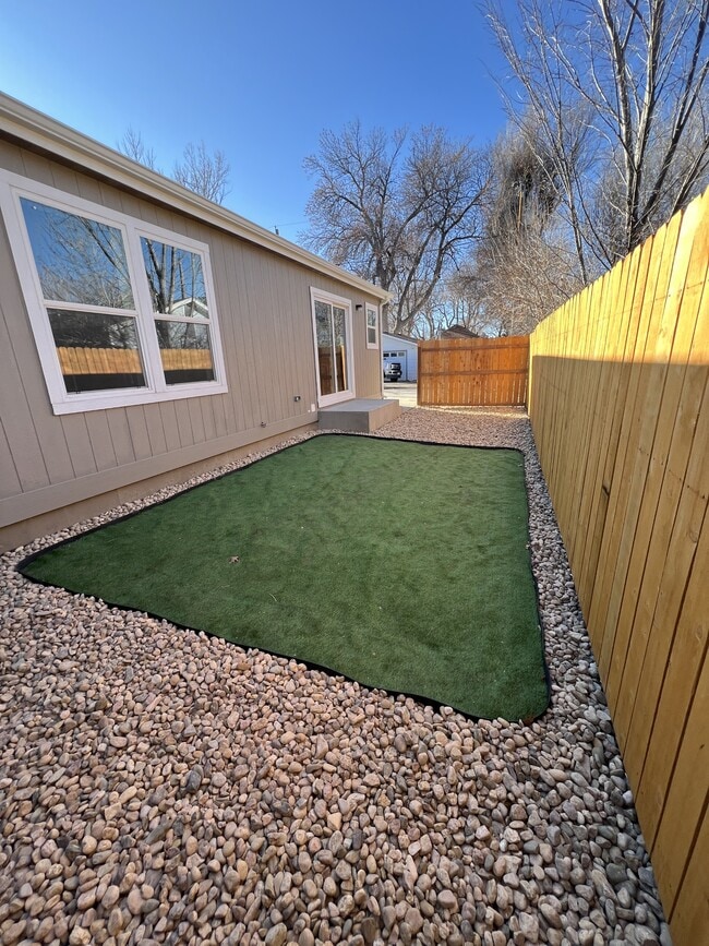 Building Photo - 518 Colorado Ave