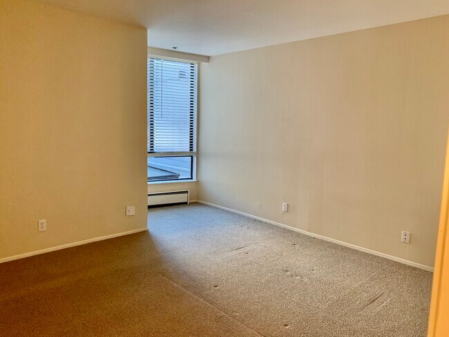 Building Photo - 455 Vallejo St