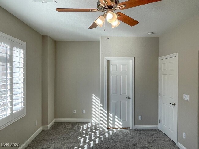 Building Photo - 12048 La Palmera Ave