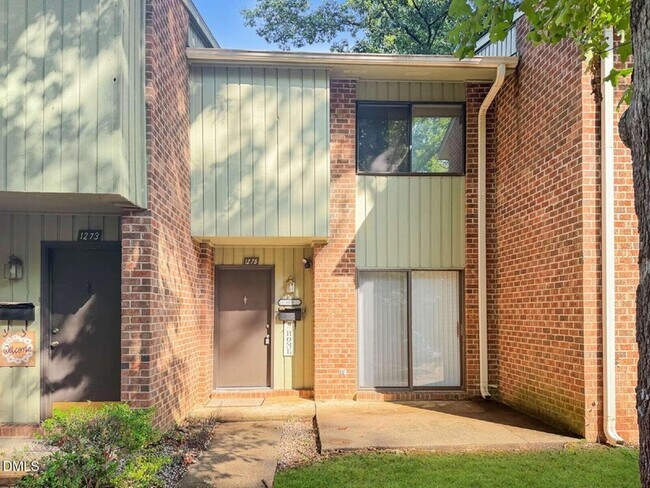 Building Photo - 1275 Teakwood Pl