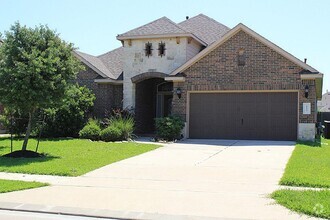 Building Photo - Ready for Immediate Move In!