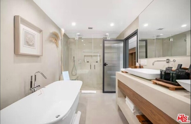 Building Photo - 20322 Del Campo Pl