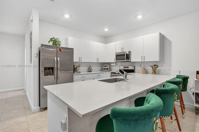 Building Photo - 26437 SW 149th Ave