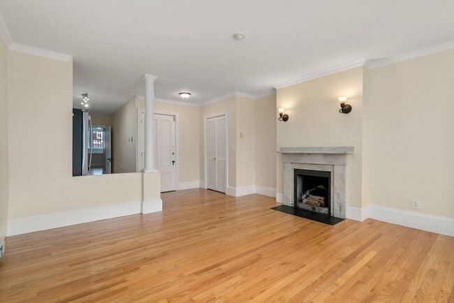 Building Photo - 25 Hancock St