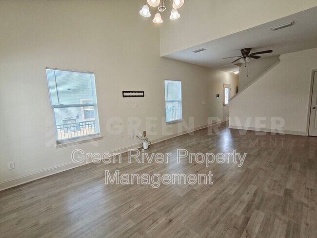 Building Photo - 3107 Zeyno Dr
