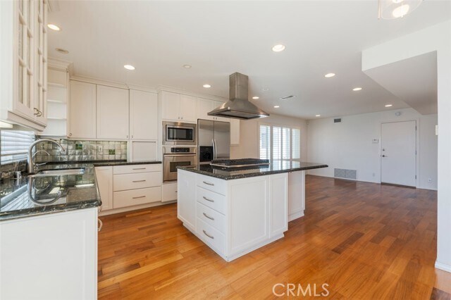 Building Photo - 28603 Cedarbluff Dr