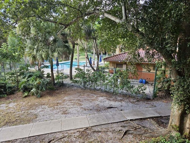 Building Photo - 10725 Cleary Blvd