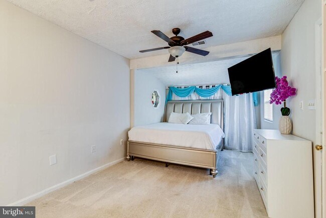 Building Photo - 314 Rivermont Dr