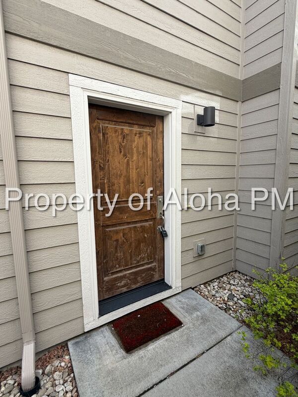 Building Photo - 2138 Myers Pl S