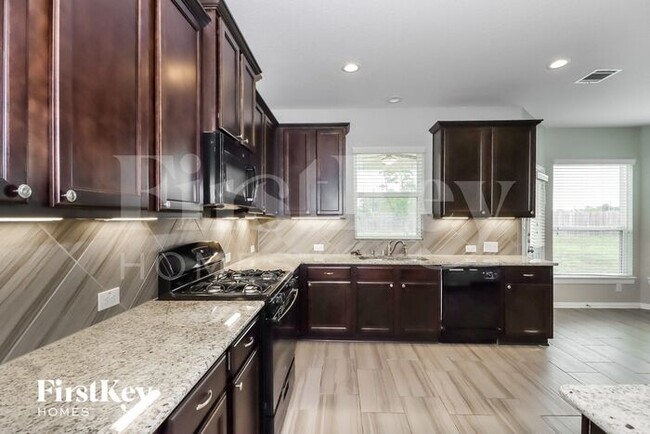 Building Photo - 10107 Stone Briar Dr