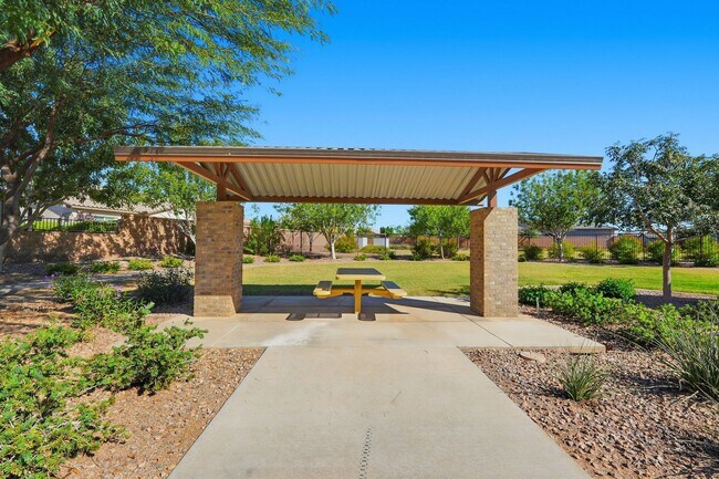 Building Photo - Gated Community Amazing ameneties