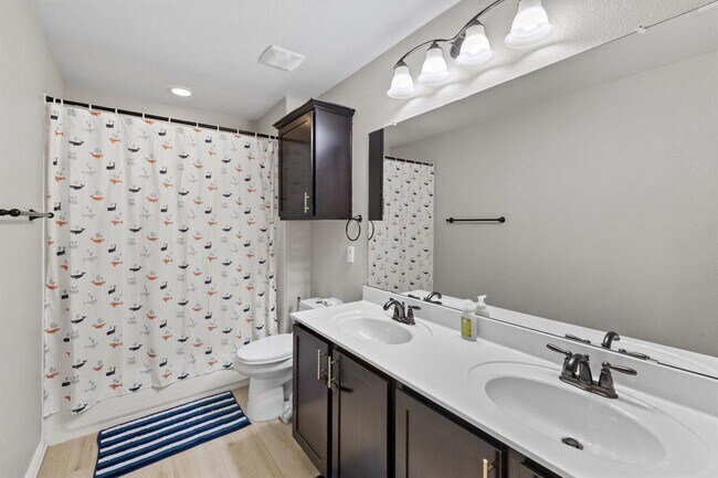 Building Photo - 117 Fosini Cove