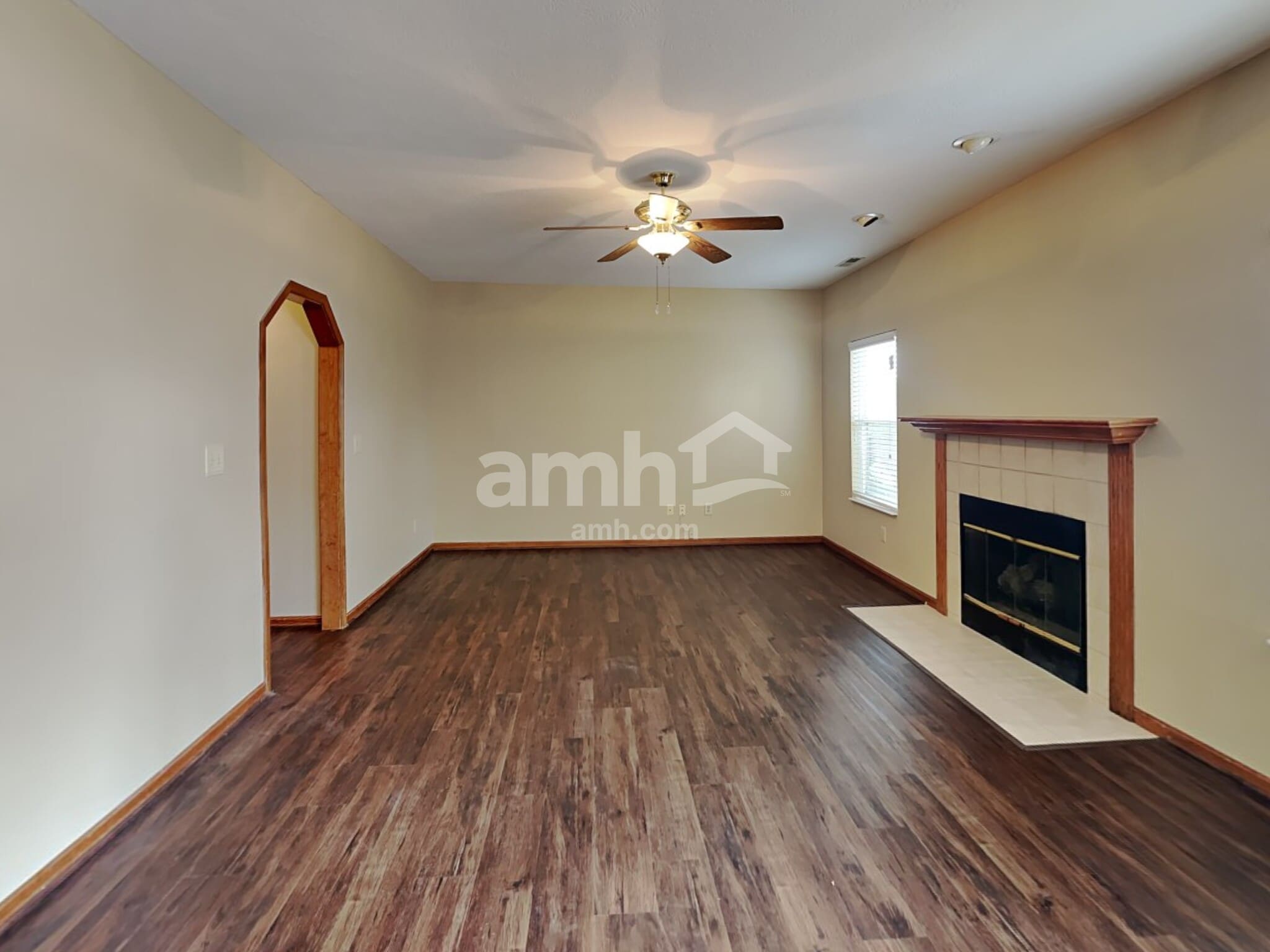 Building Photo - 333 Greenwood Ln