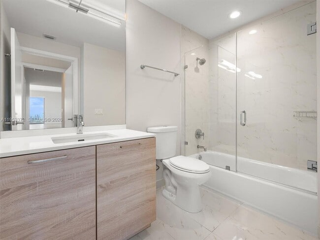 Building Photo - 16385 Biscayne Blvd