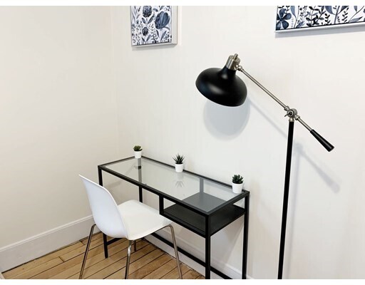 Building Photo - 372 Harvard St