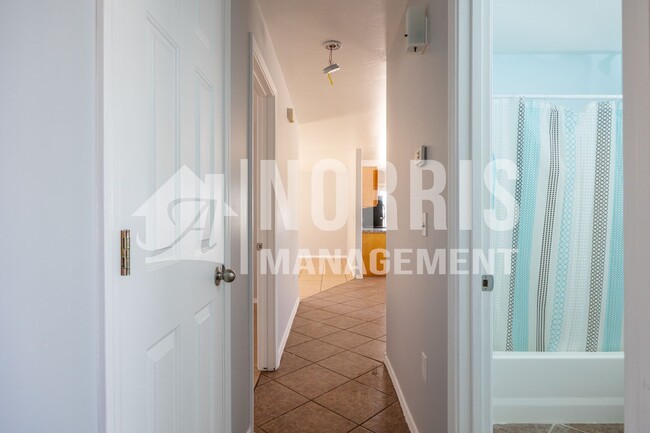 Building Photo - Great Home in the Heart of Eloy