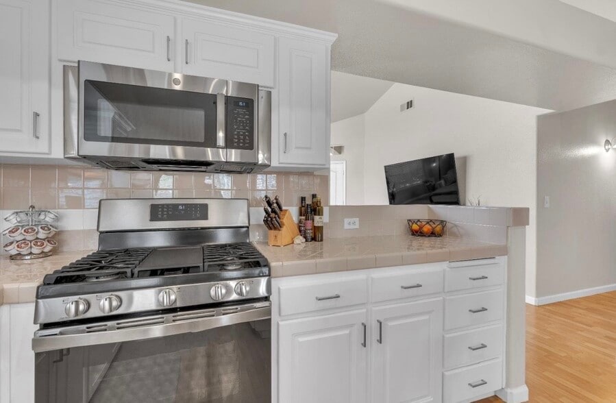 Building Photo - 8639 N Talladega Way