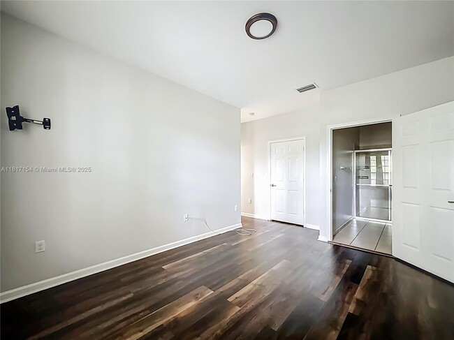 Building Photo - 3256 NW 31st Terrace