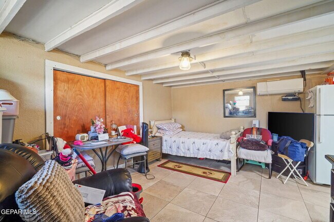 Building Photo - 3204 Memphis Ave