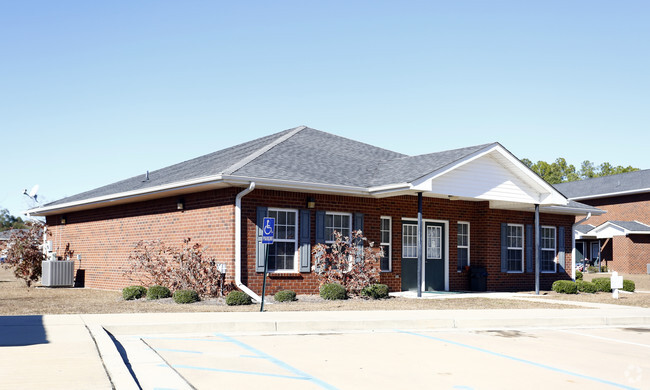 Primary Photo - Cottage Park Apartments