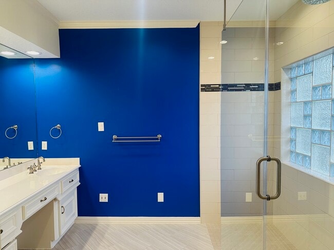 Building Photo - 1511 Beaconshire