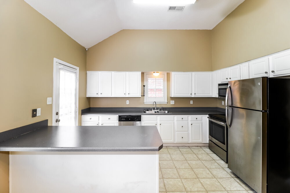 Building Photo - 8705 Eagle View Dr