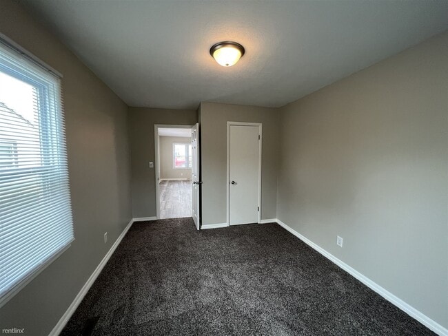 Building Photo - 3 br, 1 bath House - 1725 S Saint Clair Ave