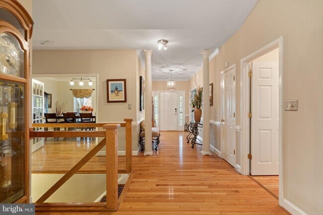 Building Photo - 61 Kirby Ln