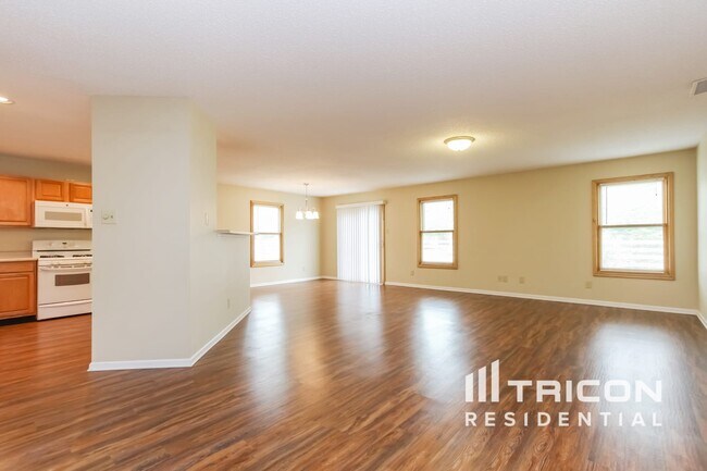 Building Photo - 8243 Firefly Way