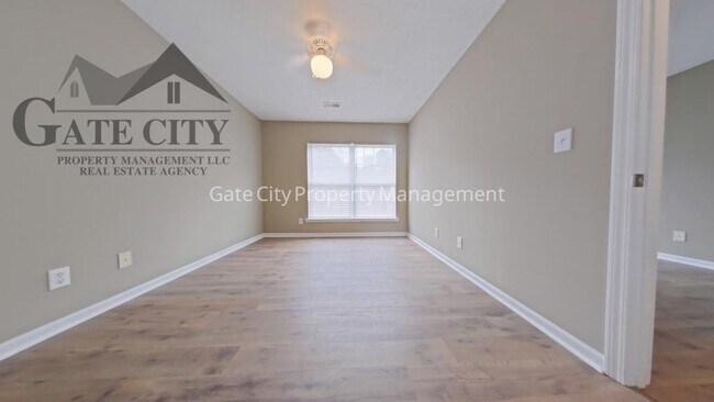 Building Photo - 3983 Elizabeth Glen Way