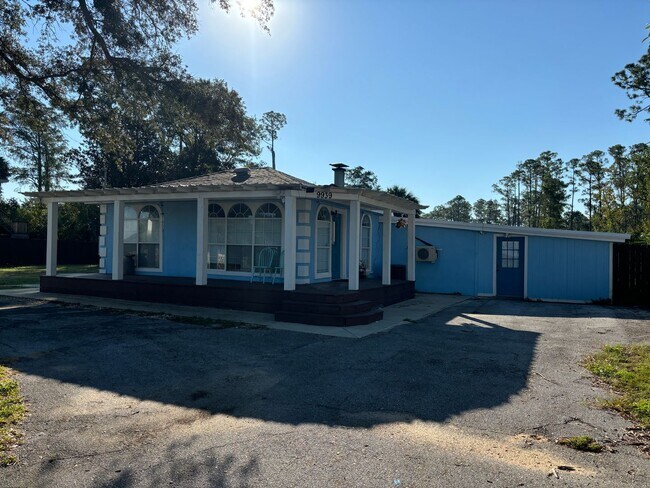Primary Photo - Breathtaking views of Perdido Bay!