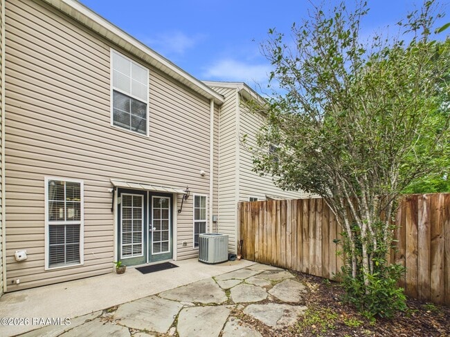 Building Photo - 109 Judice Meadows Ln
